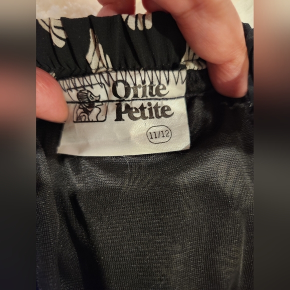 Vintage Black and White Pleated Chiffon Midi Skirt - Picture 4 of 5